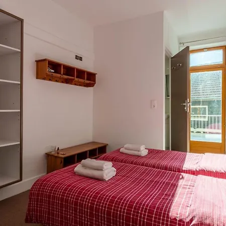 Les Aravis Hotel *